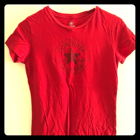 converse red t shirt